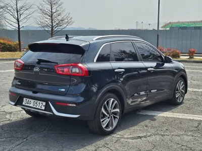 Kia Niro 2017, 141907 км, за 8320.87 USD