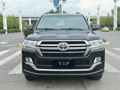 Toyota Land Cruiser 2011, 170000 км, за 26382.65 USD