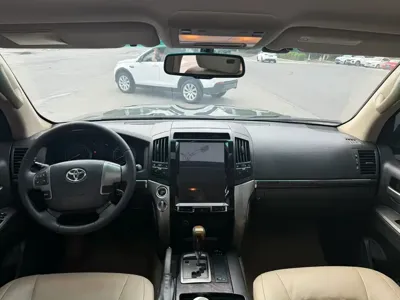 Toyota Land Cruiser 2011, 170000 км, за 26382.65 USD