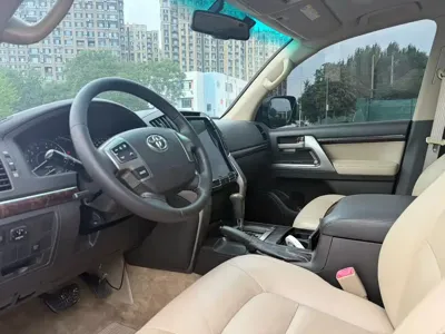 Toyota Land Cruiser 2011, 170000 км, за 26382.65 USD
