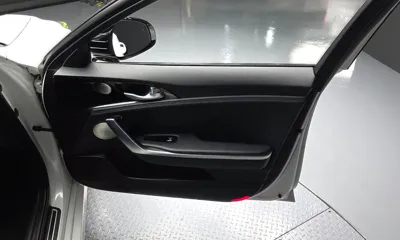 Kia Stinger 2018, 118927 км, за 10076.05 USD - фото 24
