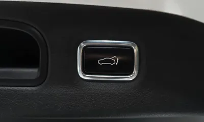 Kia Stinger 2018, 118927 км, за 10076.05 USD - фото 27