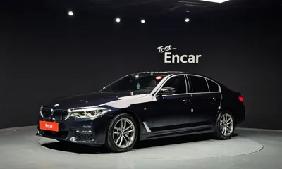BMW 5-Series · 2018 год