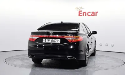 Hyundai Grandeur 2014, 142319 км, за 4096.46 USD