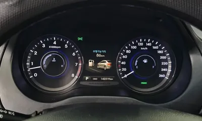 Hyundai Grandeur 2014, 142319 км, за 4096.46 USD - фото 8