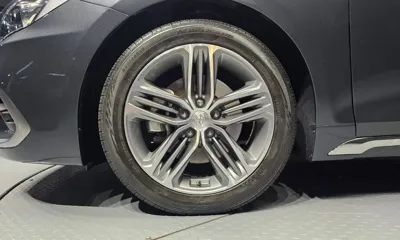 Hyundai Grandeur 2017, 83198 км, за 8595.43 USD