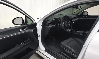 Kia K5 2024, 37830 км, за 16221.51 USD - фото 10