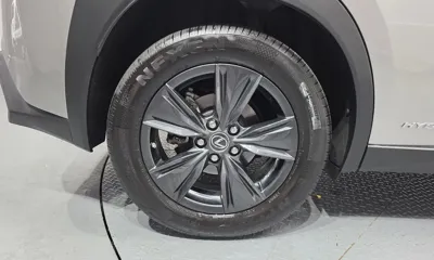 Lexus UX 2021, 51930 км, за 21681.67 USD