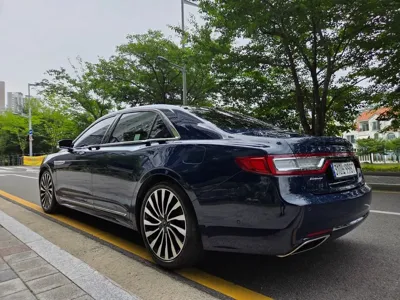 Lincoln Continental 2017, 109767 км, за 11896.24 USD - фото 2