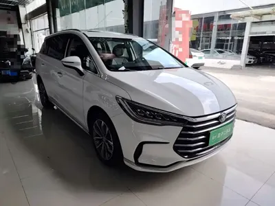 BYD MAX 2022, 65199 км, за 5972.12 USD
