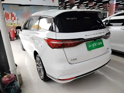 BYD MAX 2022, 65199 км, за 5972.12 USD