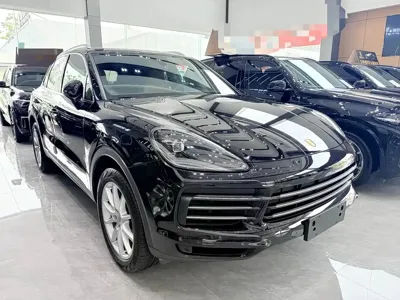 Porsche Cayenne 2018, 66000 км, за 42744.07 USD