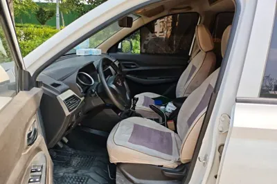 Wuling Hongguang 2019, 67600 км, за 6077 USD - фото 12
