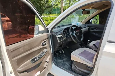 Wuling Hongguang 2019, 67600 км, за 6077 USD - фото 13
