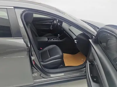 Mazda 3 Axela 2021, 53200 км, за 9561.83 USD - фото 8