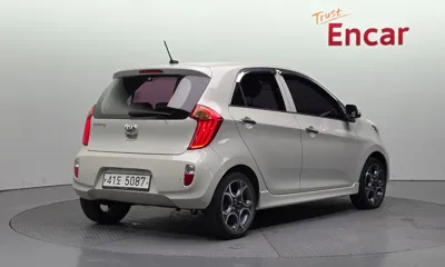 Kia Morning 2014, 145751 км, за 3371.23 USD