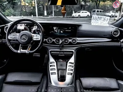Mercedes-Benz AMG GT 2020, 110000 км, за 53559.27 USD