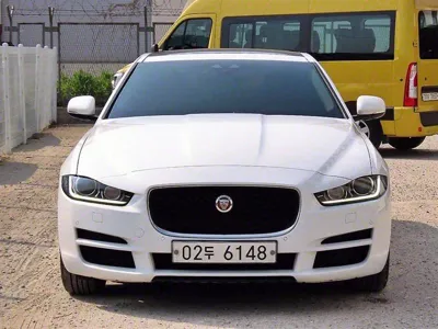 Jaguar XE 2017, 119866 км, за 5710.91 USD