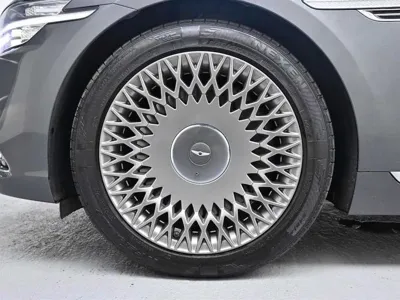 Genesis G90 2019, 105688 км, за 20940 USD