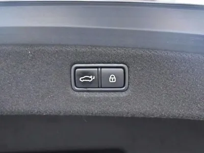 Genesis G90 2019, 105688 км, за 20940 USD - фото 20