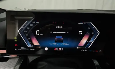 BMW 5-Series 2026, 11799 км, за 74701.33 USD - фото 8