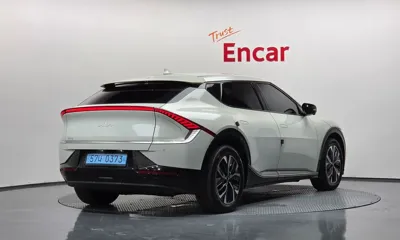 Kia EV6 2023, 108804 км, за 16865.27 USD