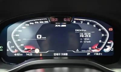 BMW X4M 2025, 5450 км, за 56946.93 USD - фото 8