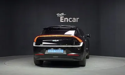 Kia EV6 2022, 107623 км, за 16931.61 USD