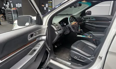 Ford Explorer 2016, 101975 км, за 8457.22 USD - фото 10