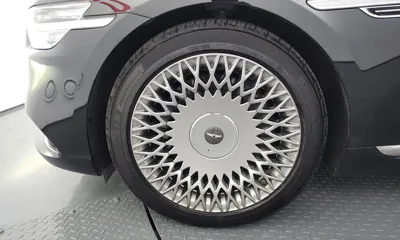 Genesis G90 2021, 153584 км, за 19869.72 USD