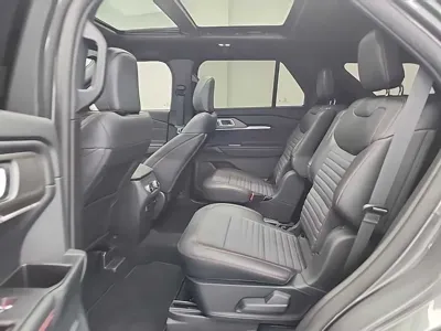Ford Explorer 2025, 4924 км, за 34511.94 USD - фото 12