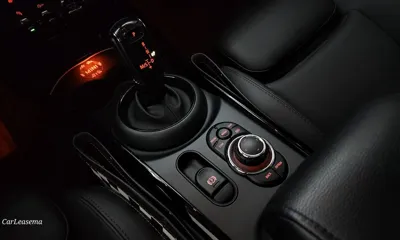 MINI Clubman 2023, 20472 км, за 20951.15 USD - фото 9