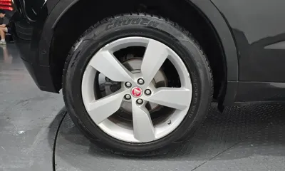 Jaguar E-Pace 2018, 116788 км, за 8444.38 USD