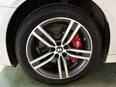 BMW 5 Series 2021, 60000 км, за 29173.82 USD - фото 6