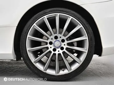 Mercedes-Benz C-Class 2017, 76108 км, за 14332.26 USD