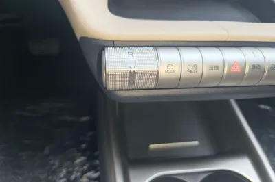 BYD Dolphin 2025, 100 км, за 13656 USD - фото 18