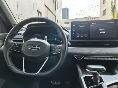 Geely Xingrui 2022, 32000 км, за 8710.84 USD - фото 14