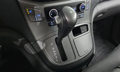Hyundai Starex 2019, 46284 км, за 13131.37 USD - фото 9