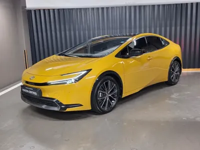 Toyota Prius · 2024 год