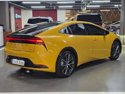 Toyota Prius 2024, 8508 км, за 21990.29 USD
