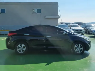 Hyundai Avante 2012, 132723 км, за 2297.49 USD