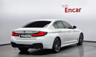 BMW 5-Series 2023, 41766 км, за 24052.52 USD