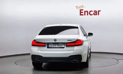 BMW 5-Series 2023, 41766 км, за 24052.52 USD
