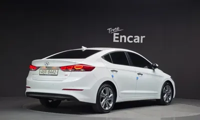 Hyundai Avante 2016, 49048 км, за 7100.98 USD