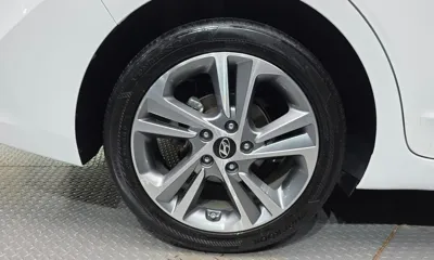 Hyundai Avante 2016, 49048 км, за 7100.98 USD