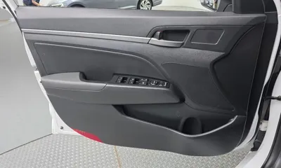 Hyundai Avante 2016, 49048 км, за 7100.98 USD - фото 24