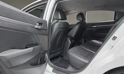 Hyundai Avante 2016, 49048 км, за 7100.98 USD - фото 27