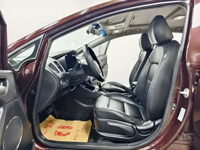 Kia K3 2016, 107000 км, за 3081.26 USD - фото 11