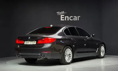BMW 5-Series 2018, 100763 км, за 14723.13 USD