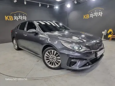 Kia K5 · 2019 год
